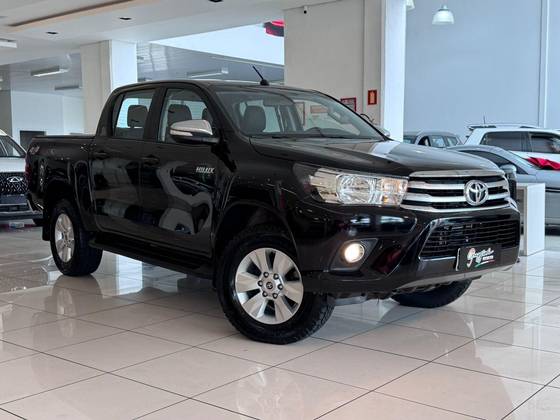 TOYOTA HILUX 2.8 SRV 4X4 CD 16V DIESEL 4P AUTOMÁTICO